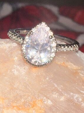 Vintage 925 Pear-Shaped Cubic Zirconia Halo Ring Size 8